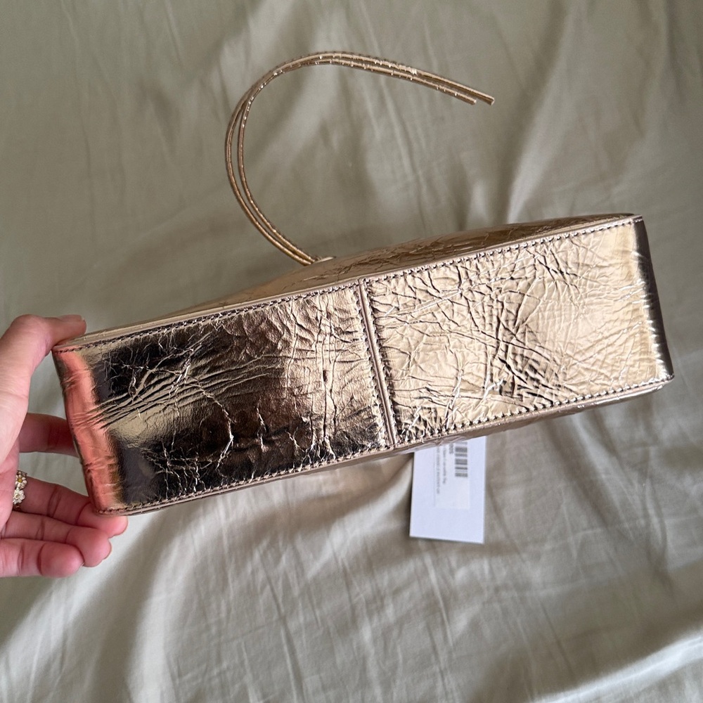 NWT REFORMATION Medium Chiara Convertible Bag, Champagne Crinkle Patent - Picture 6 of 9